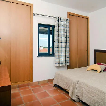 Holiday Flat Alg011013 P Lagos