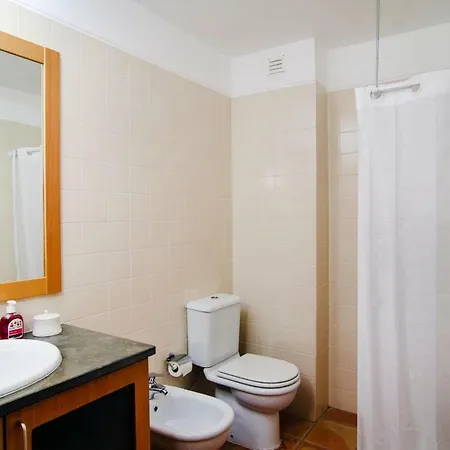 Holiday Flat Alg011013 P לאגוּ‏ש